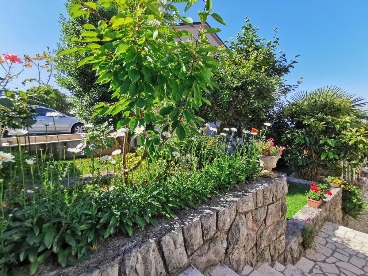 Apartments Balticadriatic Dramalj Bagian luar foto